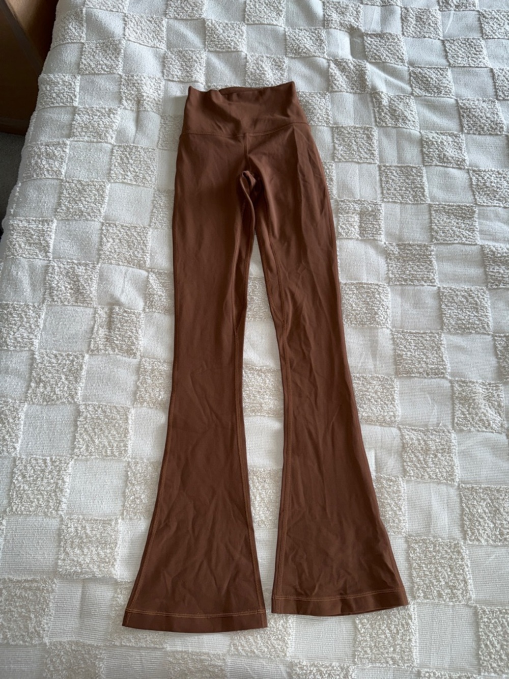 NWOT Lululemon Align High-Rise Mini Flare Pant 32"
Roasted Brown size 0
